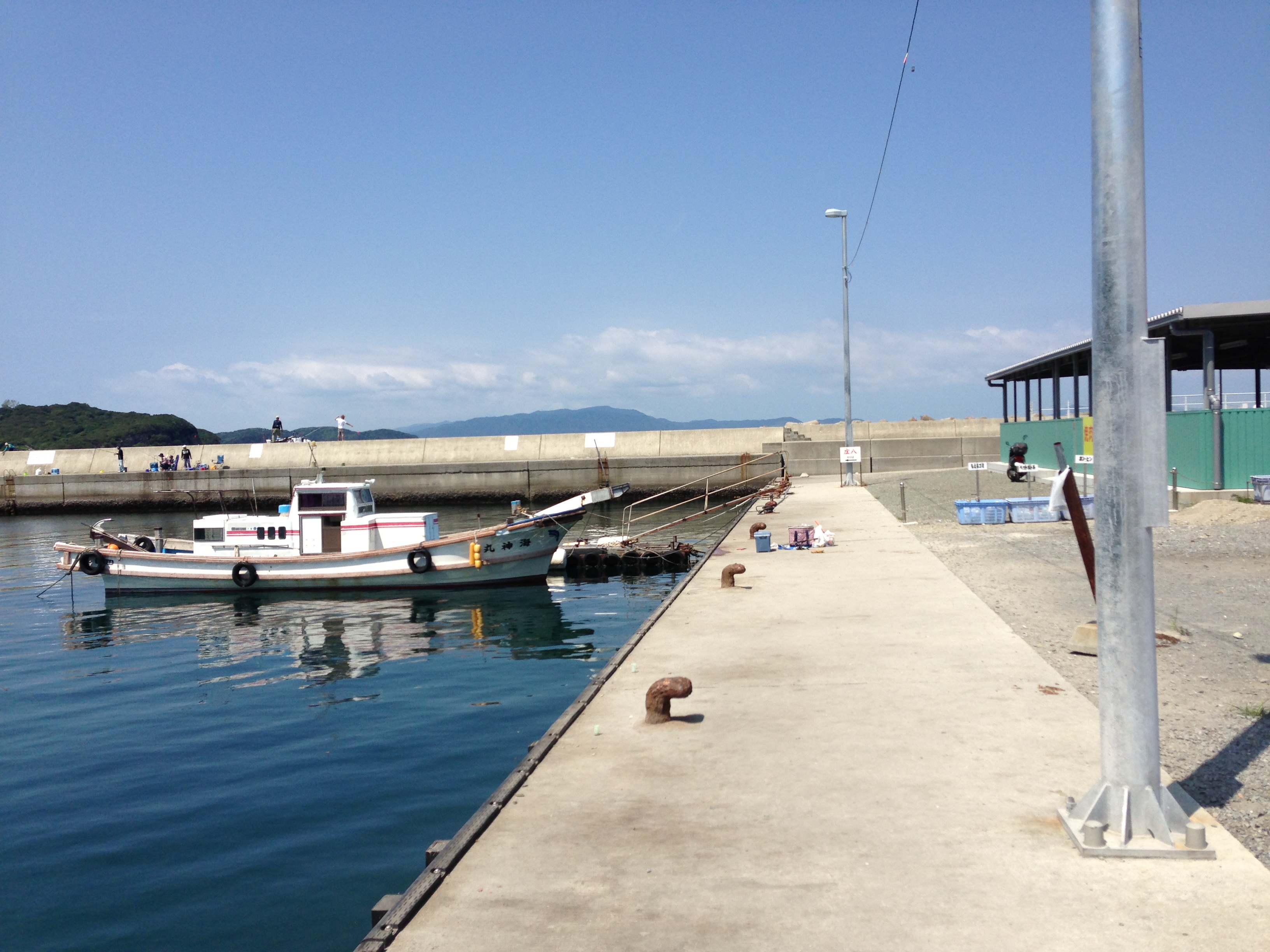 小島漁港で快適釣行 空飛ぶだんご伝説